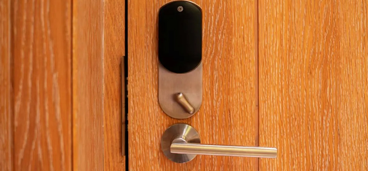 Automatic Locking Door Knob South Gate